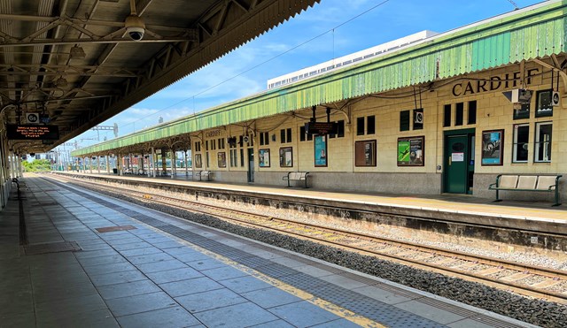 Severely reduced train service across Wales and the Borders during October rail strikes: Cardiff Central empty 210622-03.2