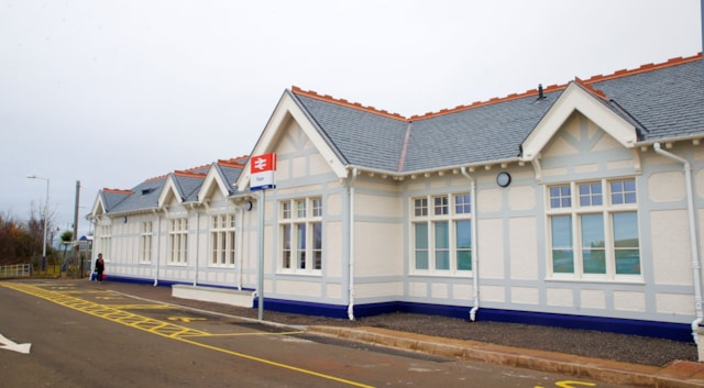 Transport Secretary marks restoration of Troon Station 13112024 (15): Transport Secretary marks restoration of Troon Station 13112024 (15)