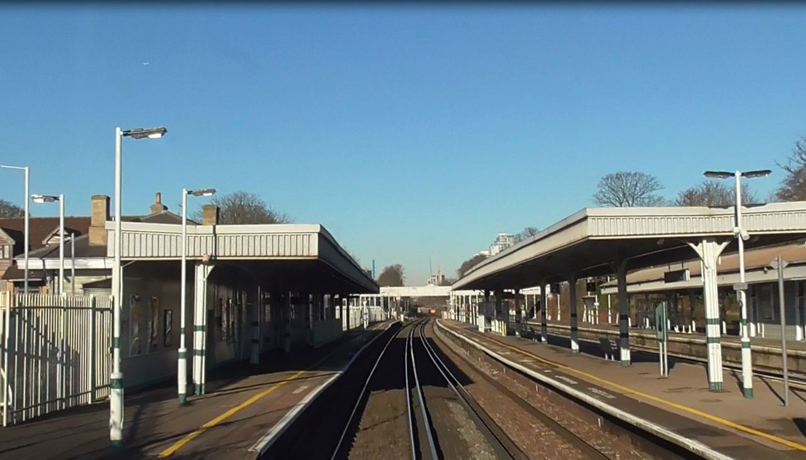South Croydon driver's eye view: Driver's eye view of South Croydon station