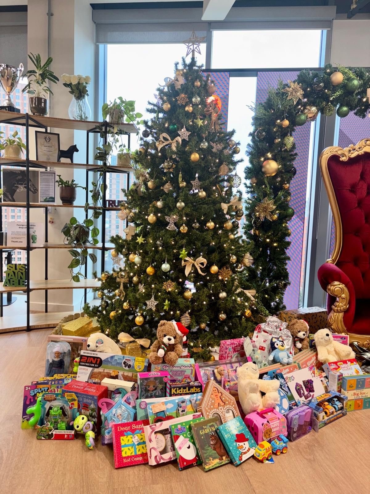 CFL Christmas appeal 6: Lloyds Banking Group, a Child Friendly Leeds Ambassador, supported the Christmas appeal again this year.