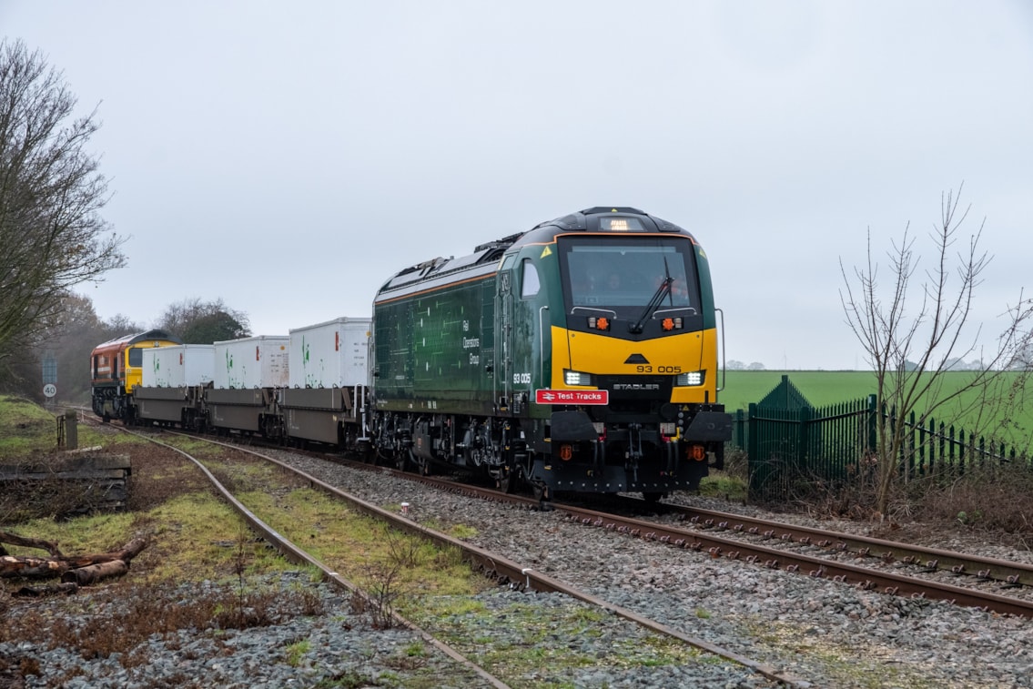 Network Rail's Test Tracks takes centre stage as hydrogen is delivered by rail for the first time: First hydrogen delivery by rail (pic credit Chris Milner)