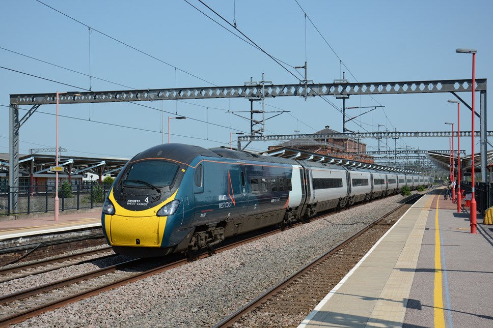 Pendolino 390130 - Rugby Station - Credit Brad Joyce