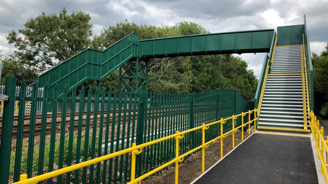 New footbridge creates safer railway crossing in Lancashire: New footbridge over the railway in Bamber Bridge from footpath level