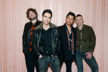 STEREOPHONICS PRESS SHOT 1