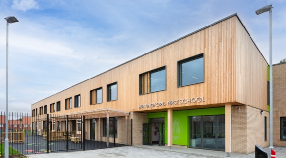 Climate award for England’s first net zero school in Buntingford: Buntingford First School awarded Climate Action award