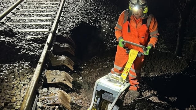 Night shift working to fix washouts between Crediton and Cowley: Night shift working to fix washouts between Crediton and Cowley