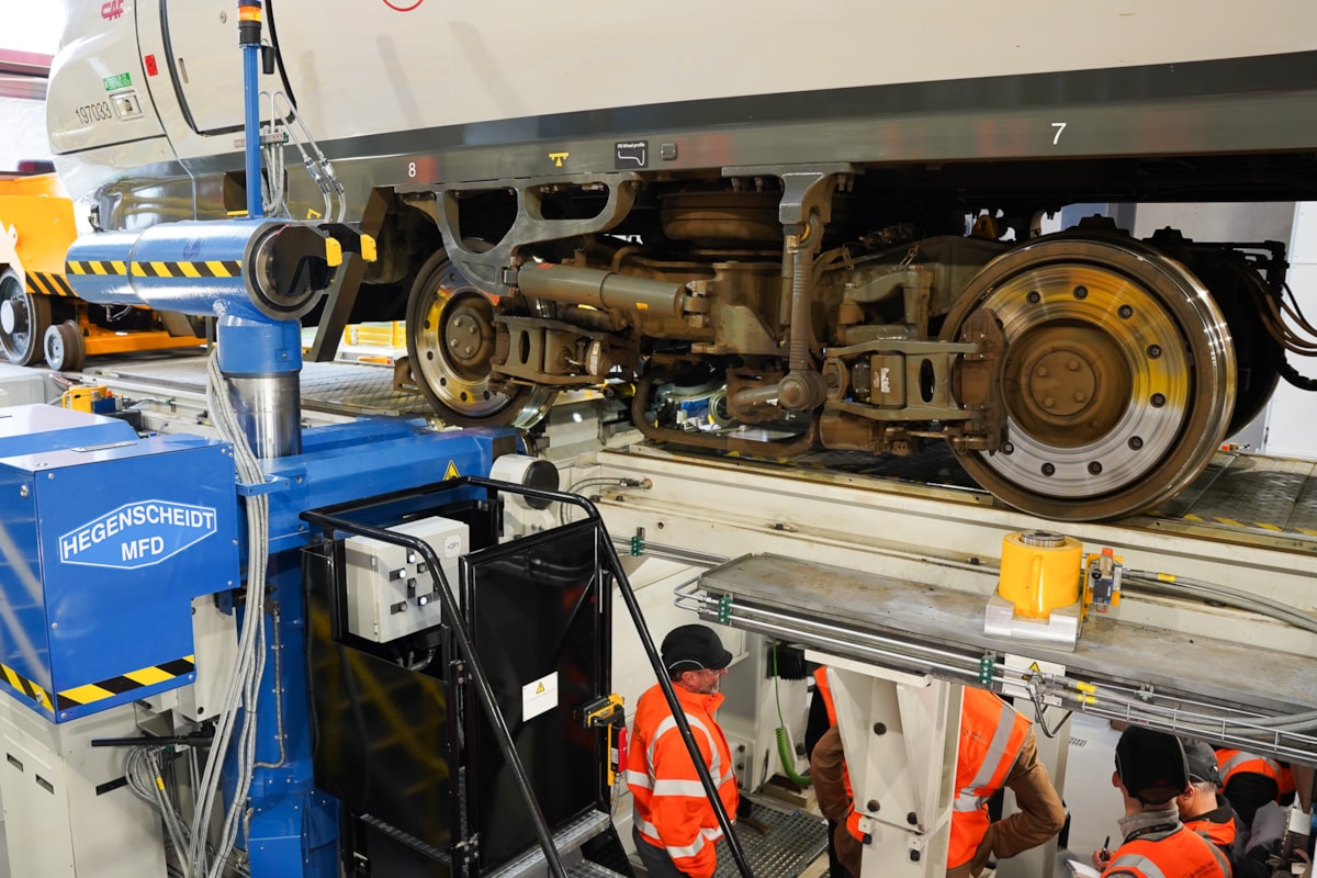 Holyhead Wheel Lathe opening-4