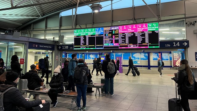 Passengers advised to allow extra travel time at Manchester Piccadilly during temporary lounge closure: Manchester Piccadilly 13 and 14 waiting area