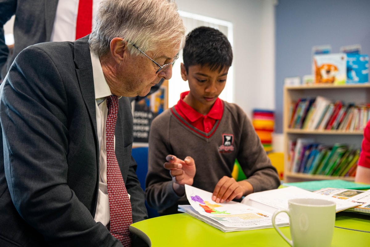 MD Ysgol Henry Richard-3