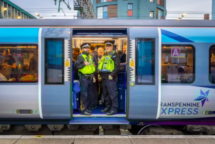 PCSOs by Jonny Walton 4B9A6297