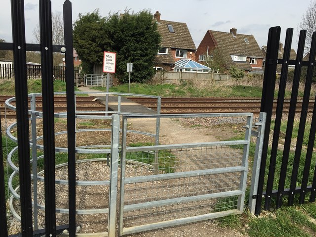 Lidlington people's views sought on railway crossing proposals: School Lane crossing, Lidlington..
