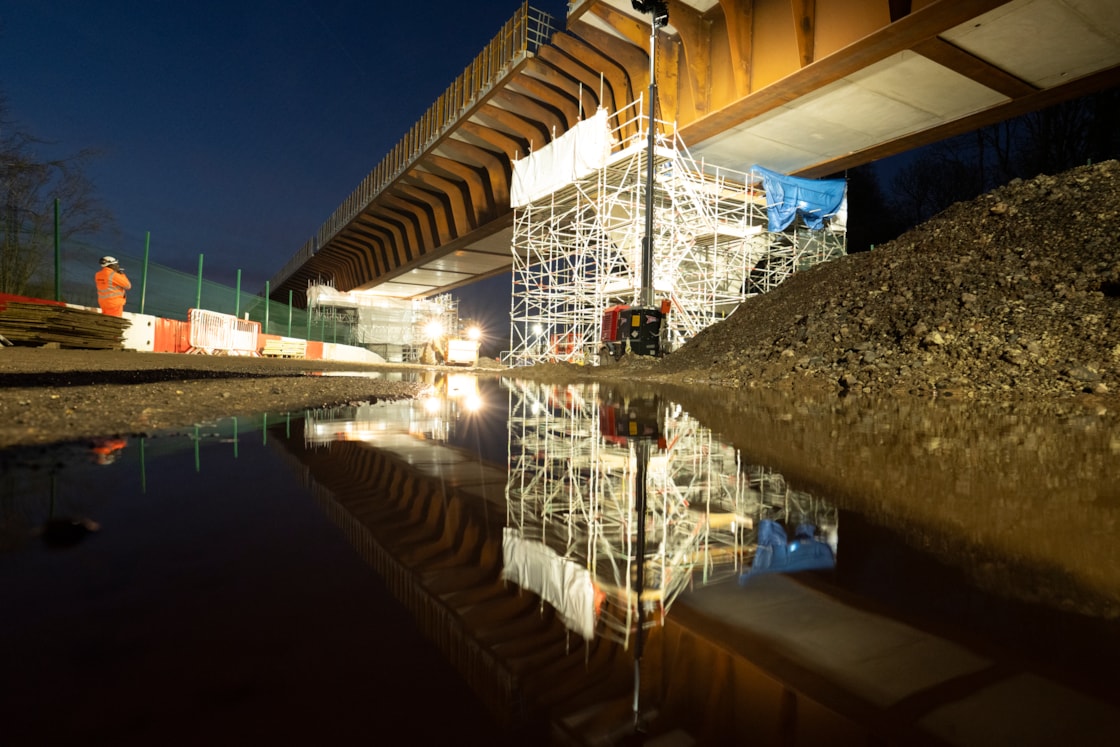 Small Dean viaduct during the deck slide Feb 2025: Image courtesy SAP Photographie for Eiffage Métal.