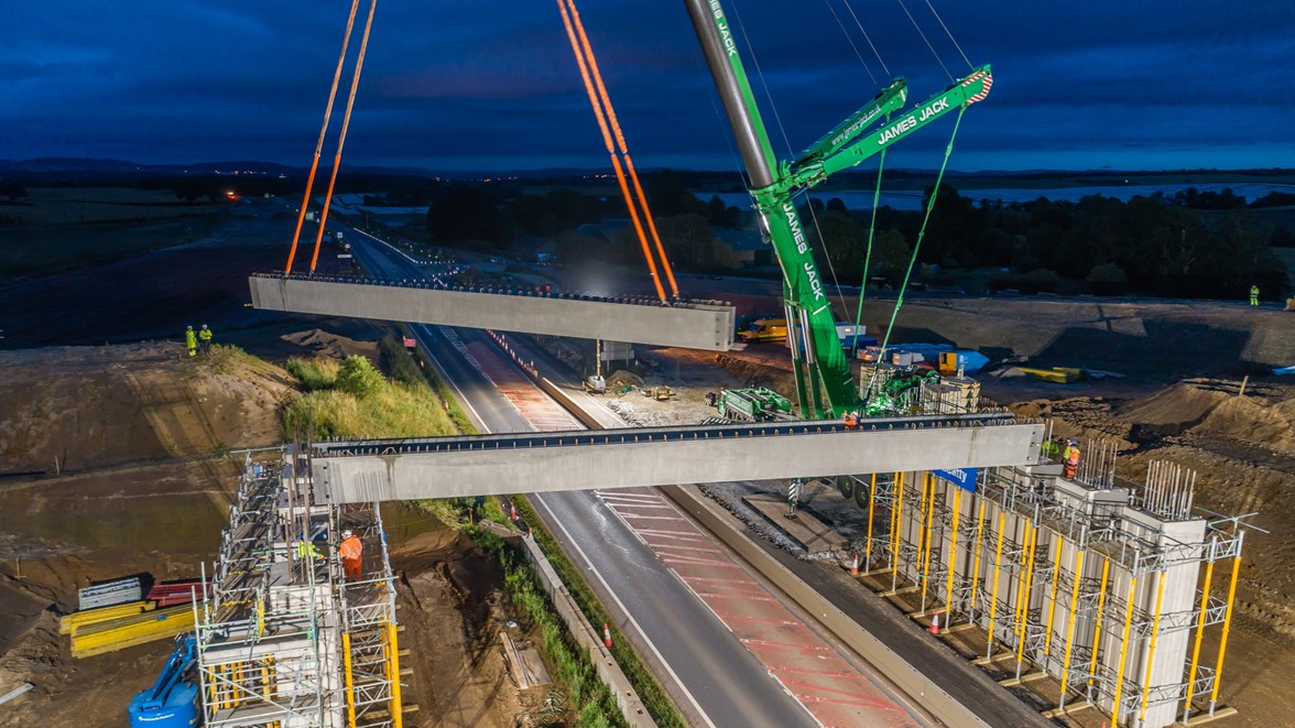 A9 - Tullybelton beam lift close up