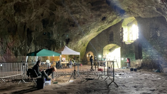 From hippos to Homo sapiens: cave hidden beneath Pembroke Castle could rewrite Britain’s prehistoric story: Pembroke 2024 excavation