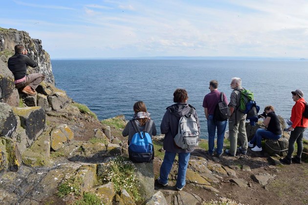 NatureScot a’ foillseachadh co-chomhairleachadh air an treas Plana Gàidhlig: Visitors enjoying nature at the Isle of May NNR. Credit Lorne Gill / NatureScot