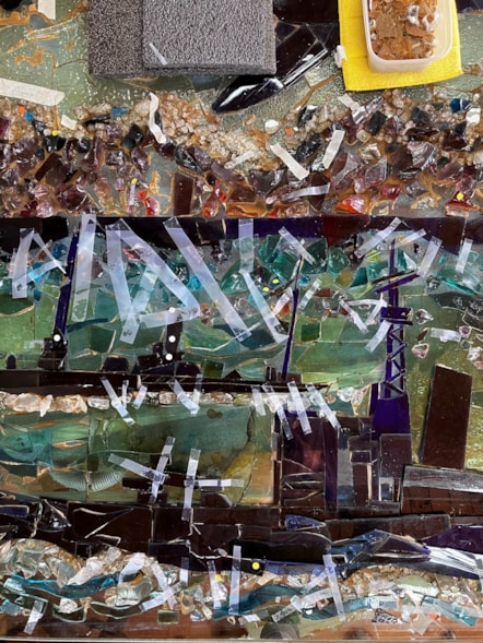 Bonding Loose and Detached Pieces credit Stourbridge Glass Museum