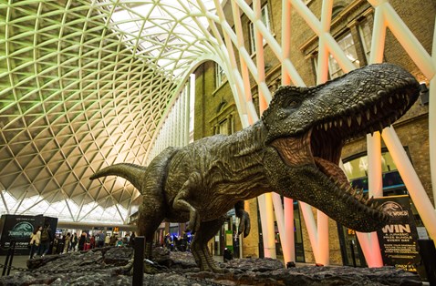 Jurassic World KingsCross 1 sm