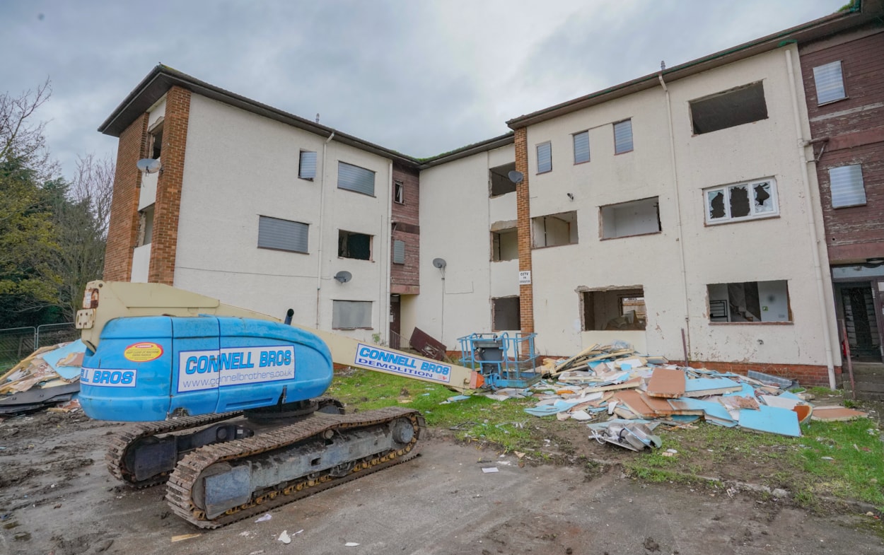 Kingsdale 7: Demolition work at the former Kingsdale Court flats complex in Seacroft, Leeds. The work is being carried out for Leeds City Council by demolition contractor Connell Brothers Ltd.