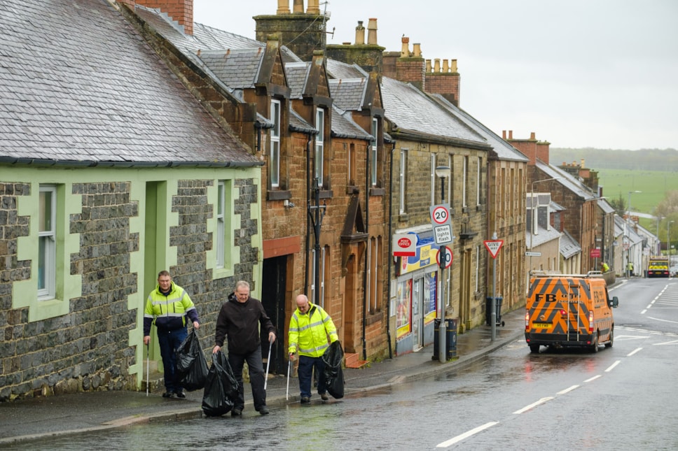 Cllr McMahon working with the spring deep clean team 2024