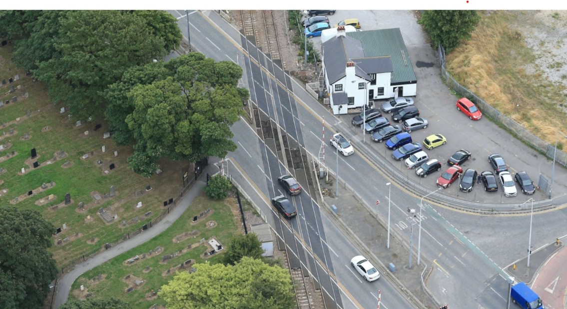 Walton Street level crossing