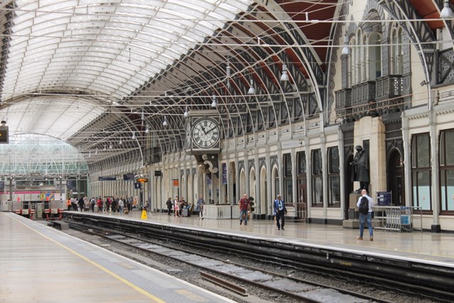 Paddington Station 24/7 – Engineers race against the clock to fix vital piece of equipment as rush hour on the rails rapidly approaches: Padd platform 1