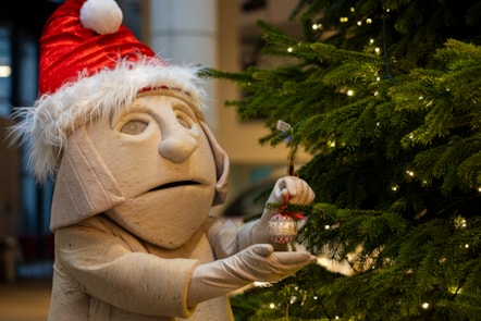 Lewis chess piece takes a festive turn decorating the National Museum of Scotland's Christmas tree © Duncan McGlynn