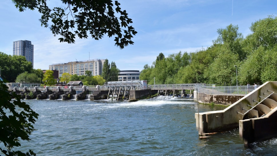 Caversham Lock 1