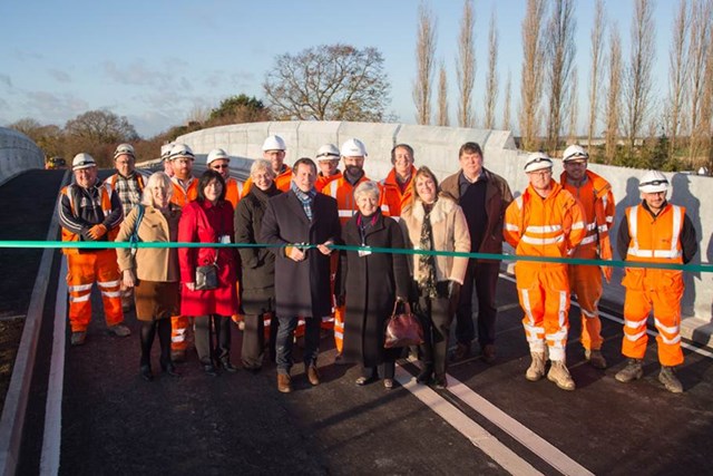 Challow bridge reopening: Date: 5 December 2014
Ed Vaizey MP with local councillors and members of the project team from Network Rail and Murphy.