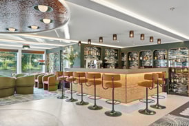 SHP Lounge SotM INT 20551