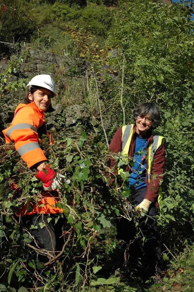 (From left to right) Local botanist, Libby Houston, and Network Rail environmental specialist, Daniella Radice: conservation work at Avon gorge