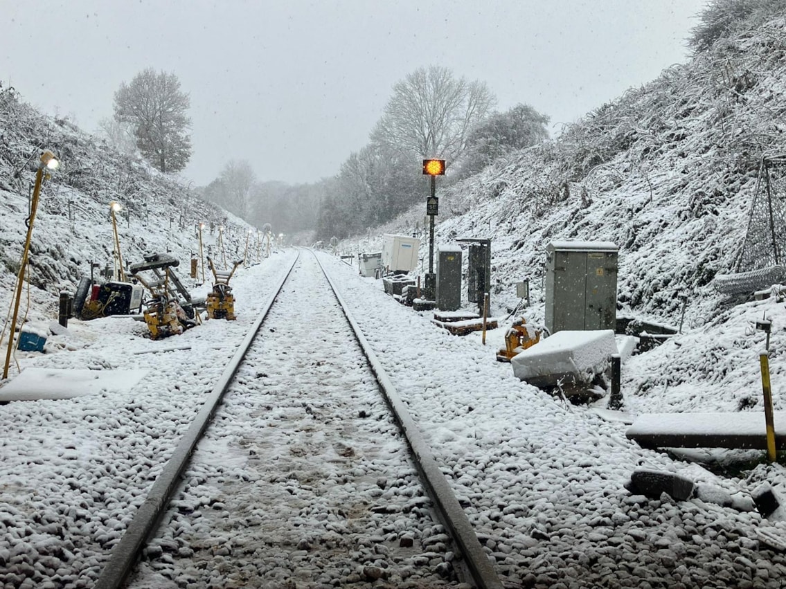 Honiton Tunnel works in the snow (5)