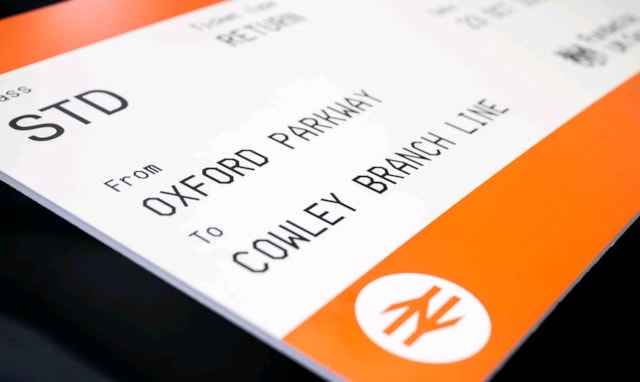 Funding to reopen the Cowley Branch Line was confirmed at an event at Oxford Parkway station today 23/10/25