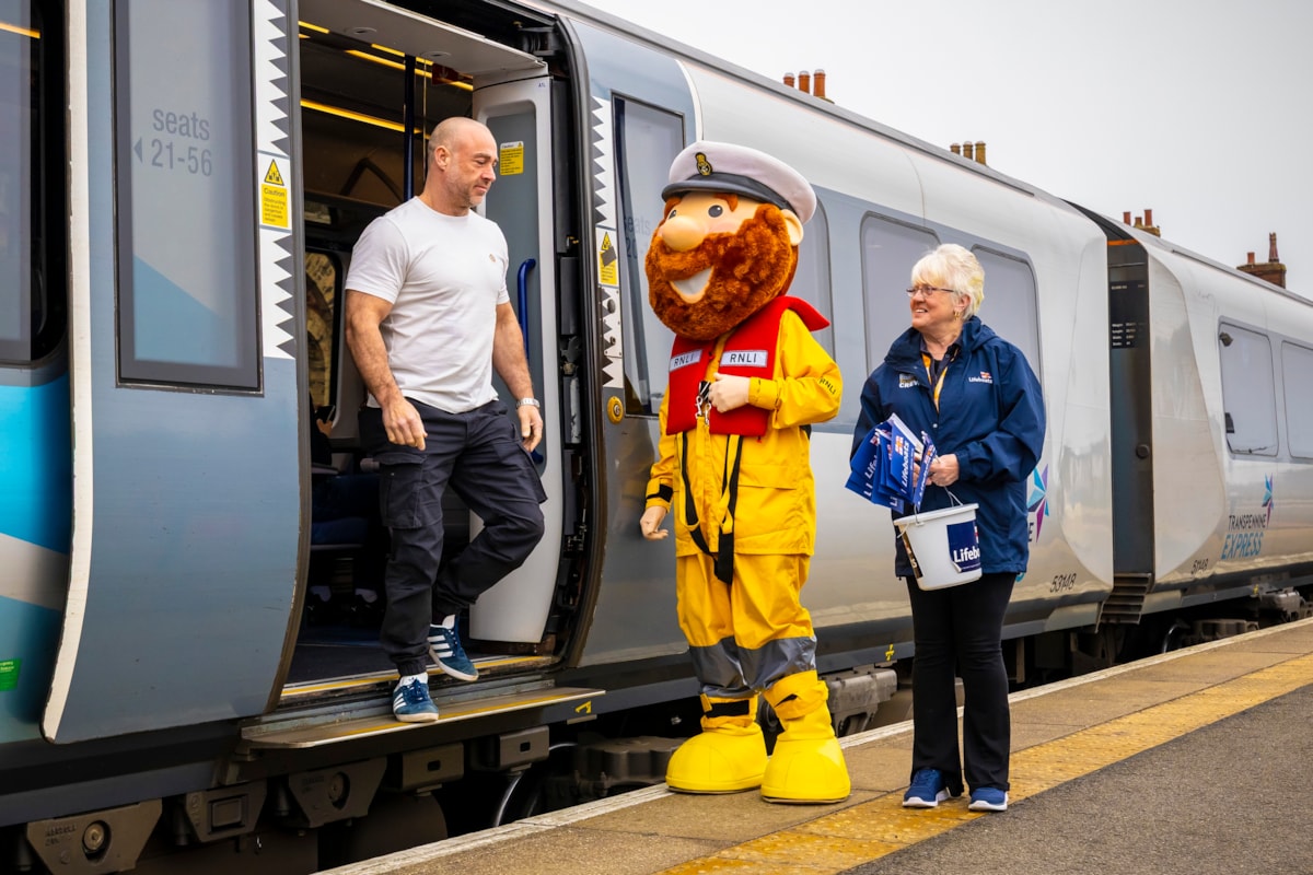 RNLI Cleethorpes by Jonny Walton  16