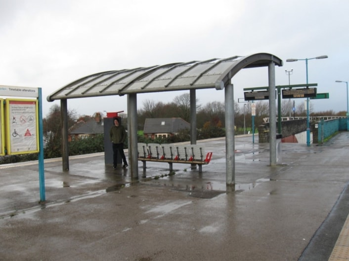 Grangetown old platform shelter: Grangetown old platform shelter