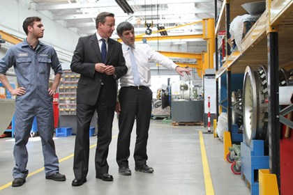 Audience with the PM - Siemens employees get chance to air their views: david-cameron-nick-muntz-lincoln.jpg