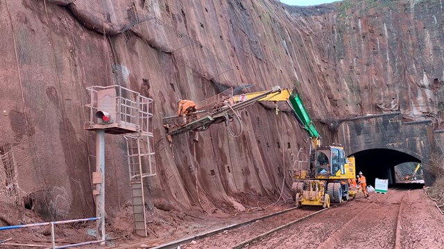 Network Rail completes festive engineering work for Wales and Western region: Resilience work near Dawlish