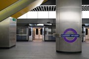 TfL Image - Canary Wharf Elizabeth line station transfers to TfL - platform
