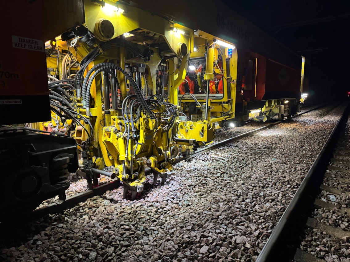 Tamper working to treat dried-out soil 1