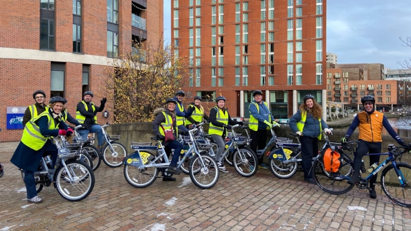 City’s sustainable travel efforts celebrated by hosting major national convention: Modeshift Convention attendees on Leeds City Bike led ride around the city 2-2