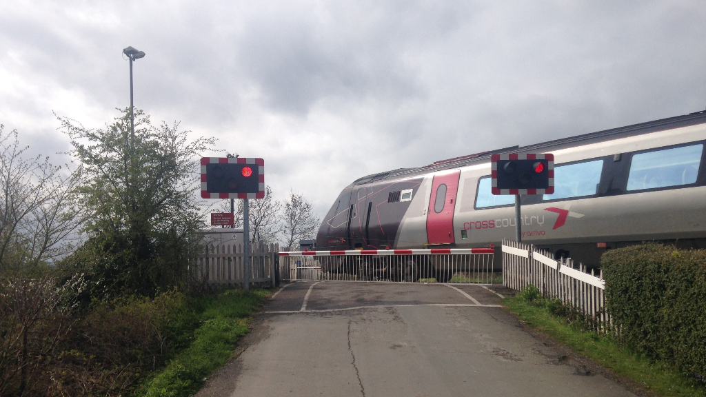 Level crossing in Cheltenham to close for emergency works until April 2021: Swindon Road for web