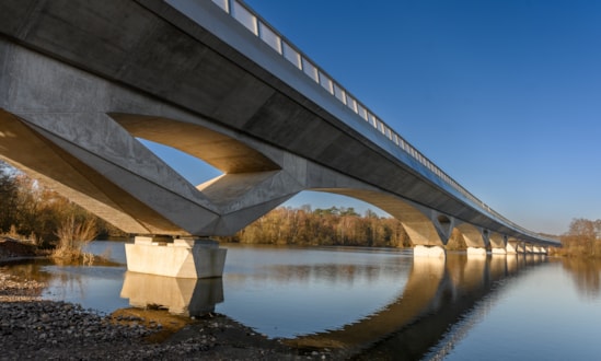 View of Colne Valley viaduct as it crosses Savay Lake (March 2025) 00003