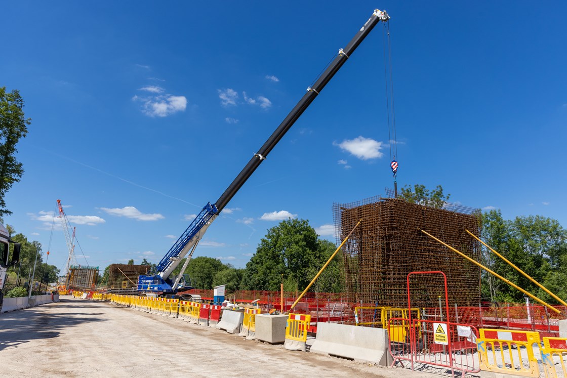 P40 steel fixing ongoing at Colne Valley Viaduct