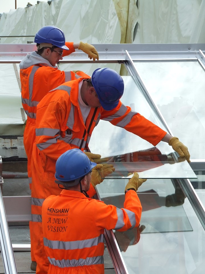 First New Waverley Glazing Fitted: The first panes of glass are fitted into Waverley roof - 21 April 2011