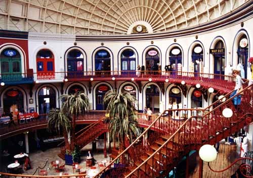 Fast x Slow Fashion online: Interior of the Corn Exchange in the early 1990s. (C) Leodis