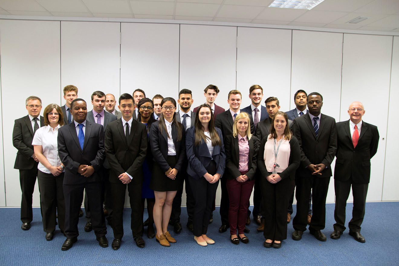 Siemens Welcomes 18 Graduates to Chippenham: 2015-gradutates-siemens-080915-full.jpg