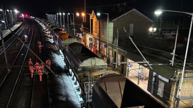 Strong progress as East Coast Main Line engineering programme reaches halfway point: Track renewal at Sandy