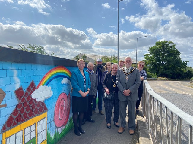 Network Rail brightens up Nottinghamshire bridge to help tackle graffiti: 20210813 101008911 iOS