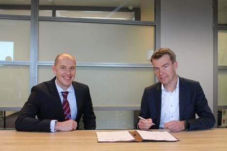 Network Rail and Strukton Rail sign MoU: MoU-39