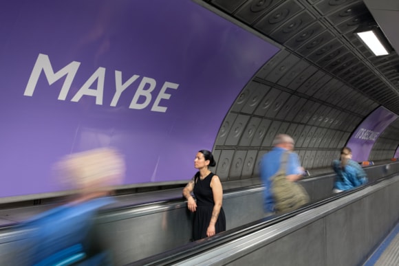 New sound artwork at Waterloo Underground station by Ain Bailey with Elaine Mitchener pays tribute to London’s cultural history: Ain Bailey with Elaine Mitchener, ‘Maybe It’s Because I’m A Londoner’, Waterloo underground station, 2026 Photo Thierry Bal 3