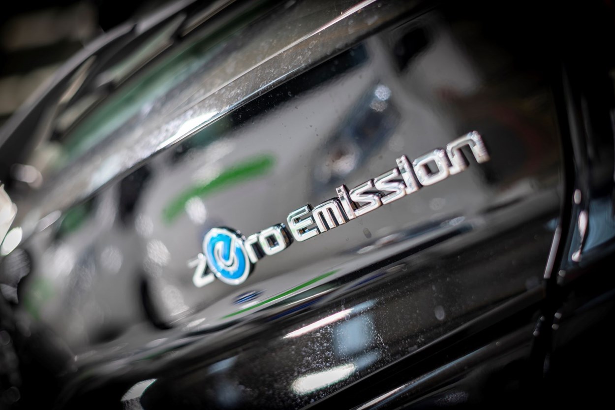Zero emission vehicle